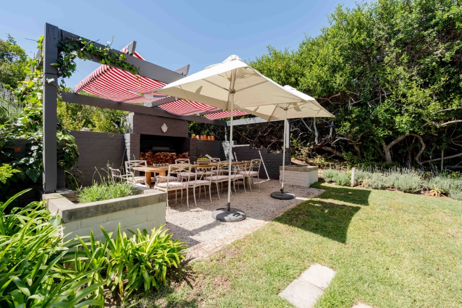 7 Bedroom Property for Sale in Goose Valley Western Cape